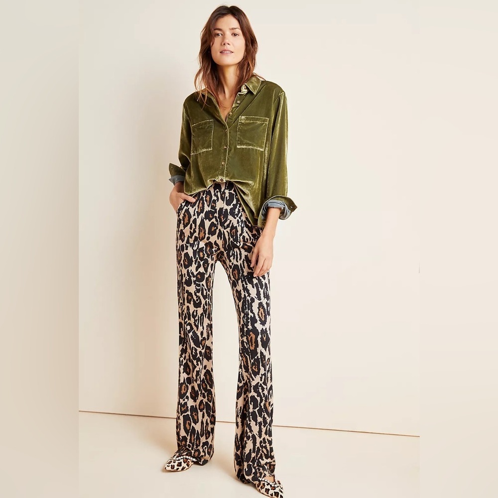 Maeve Anthropologie Karina Luxe Green Velvet Button Up Top Size: 2
